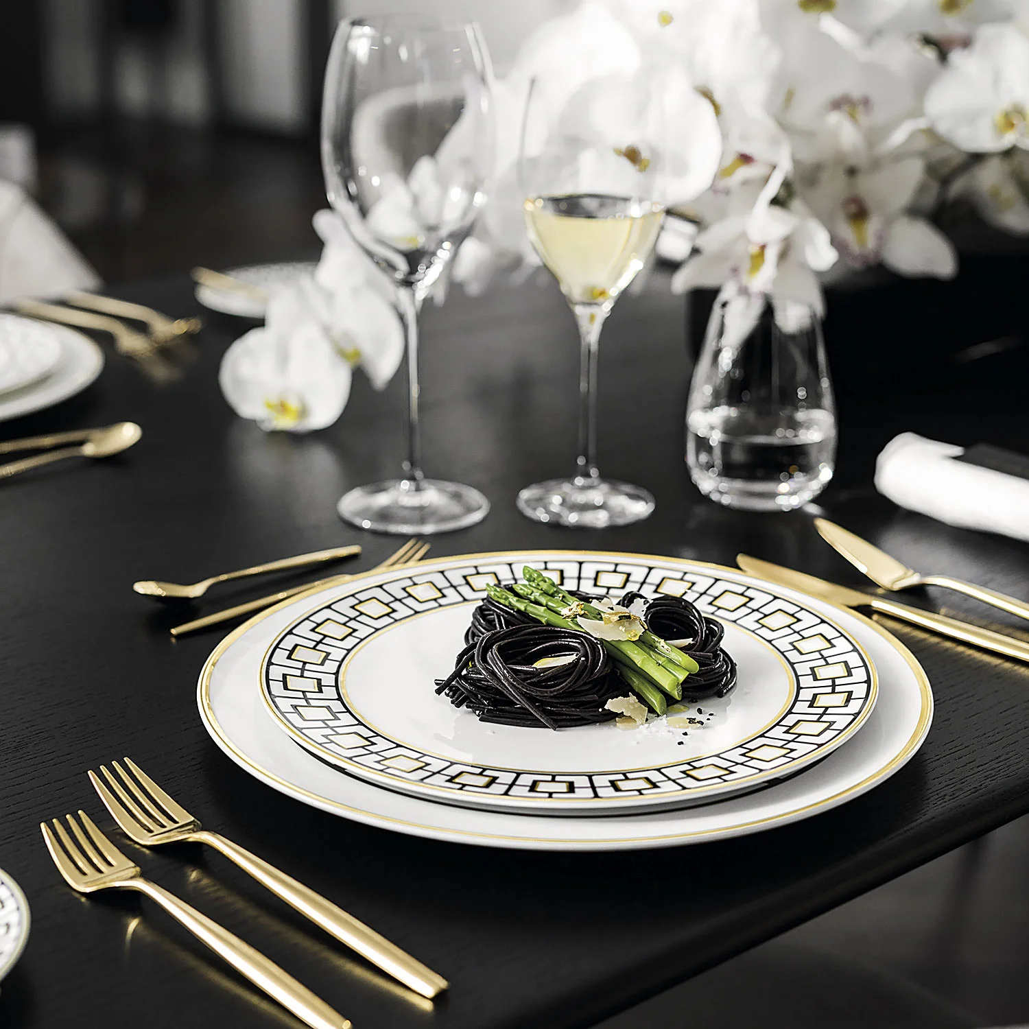 MetroChic Тарелка для торта 33 см