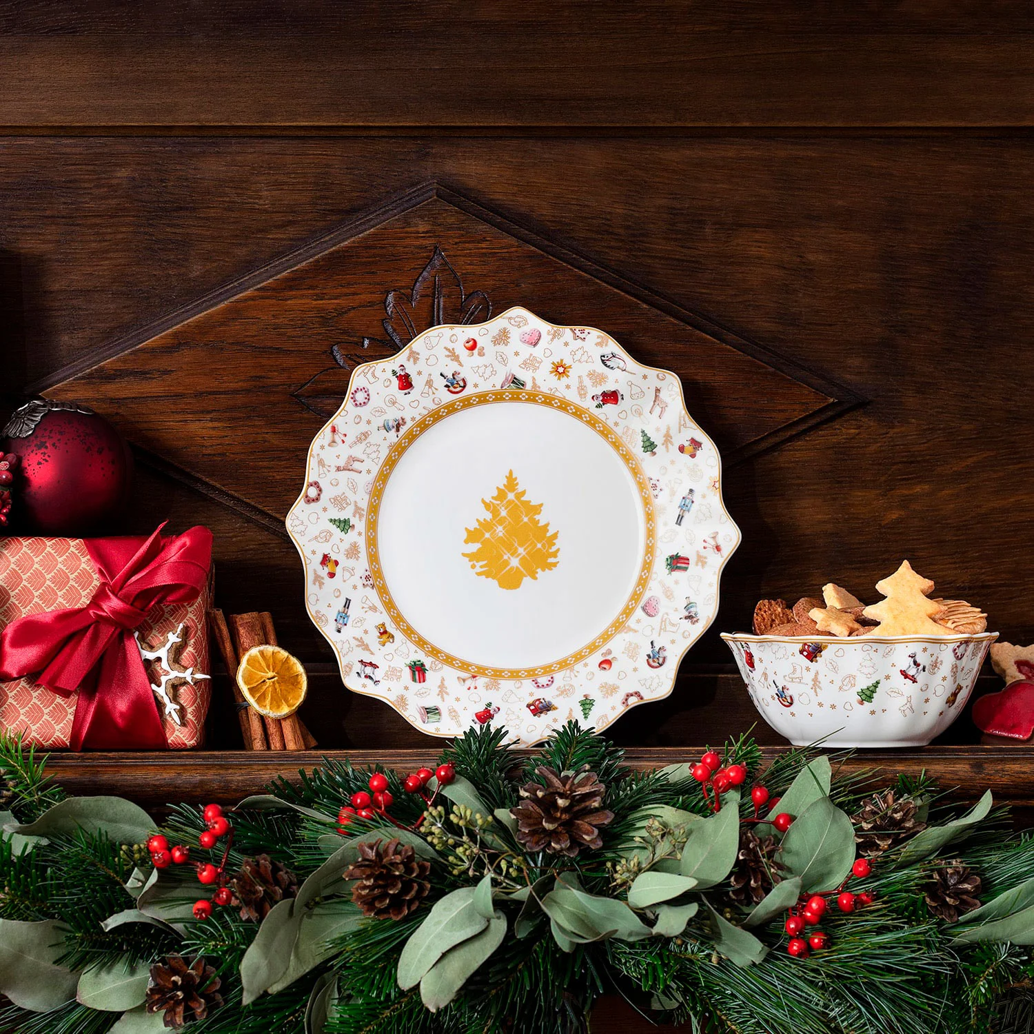 Toy's Delight Салатная тарелка Юбилейное издание 24 см