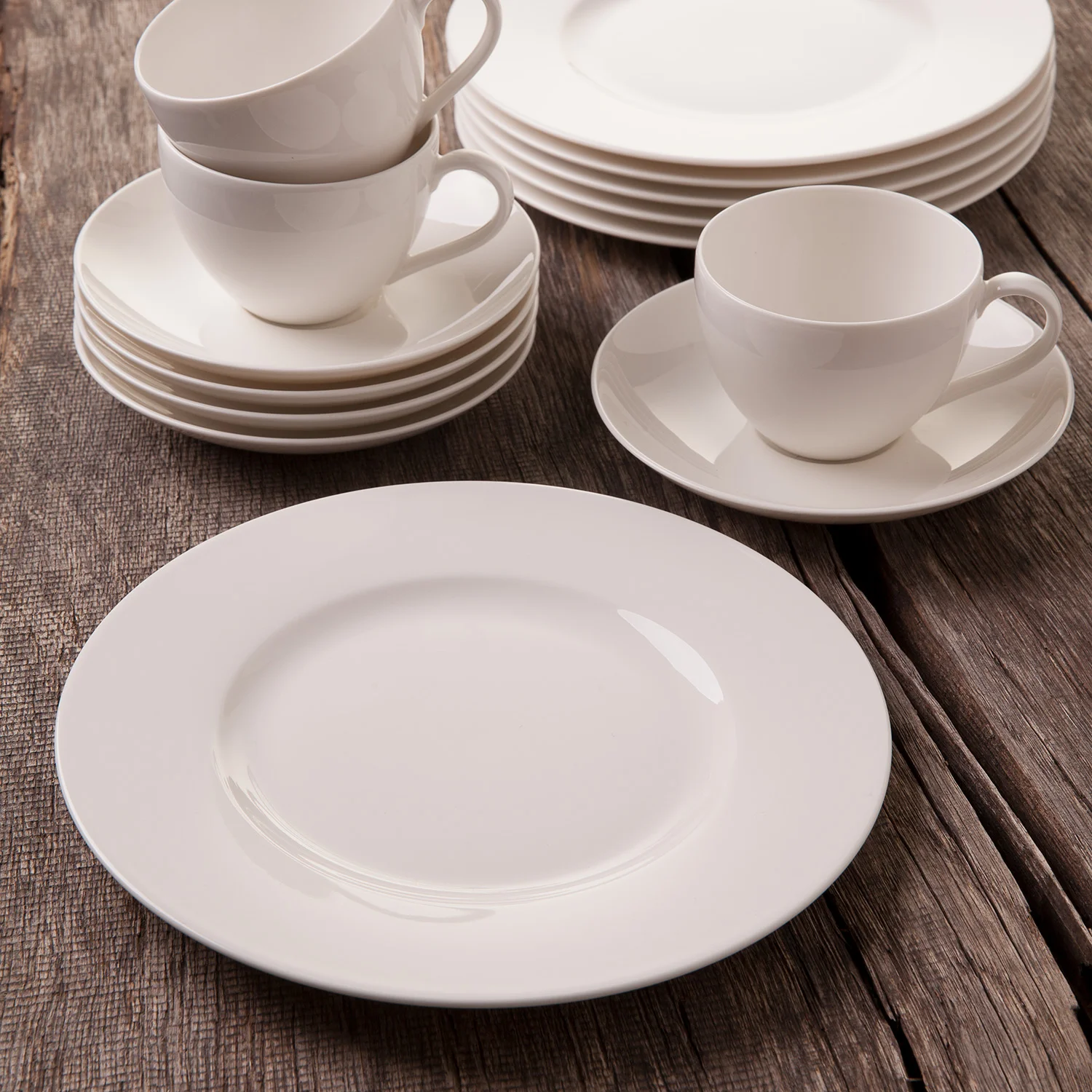 Basic White Салатная тарелка 22 см