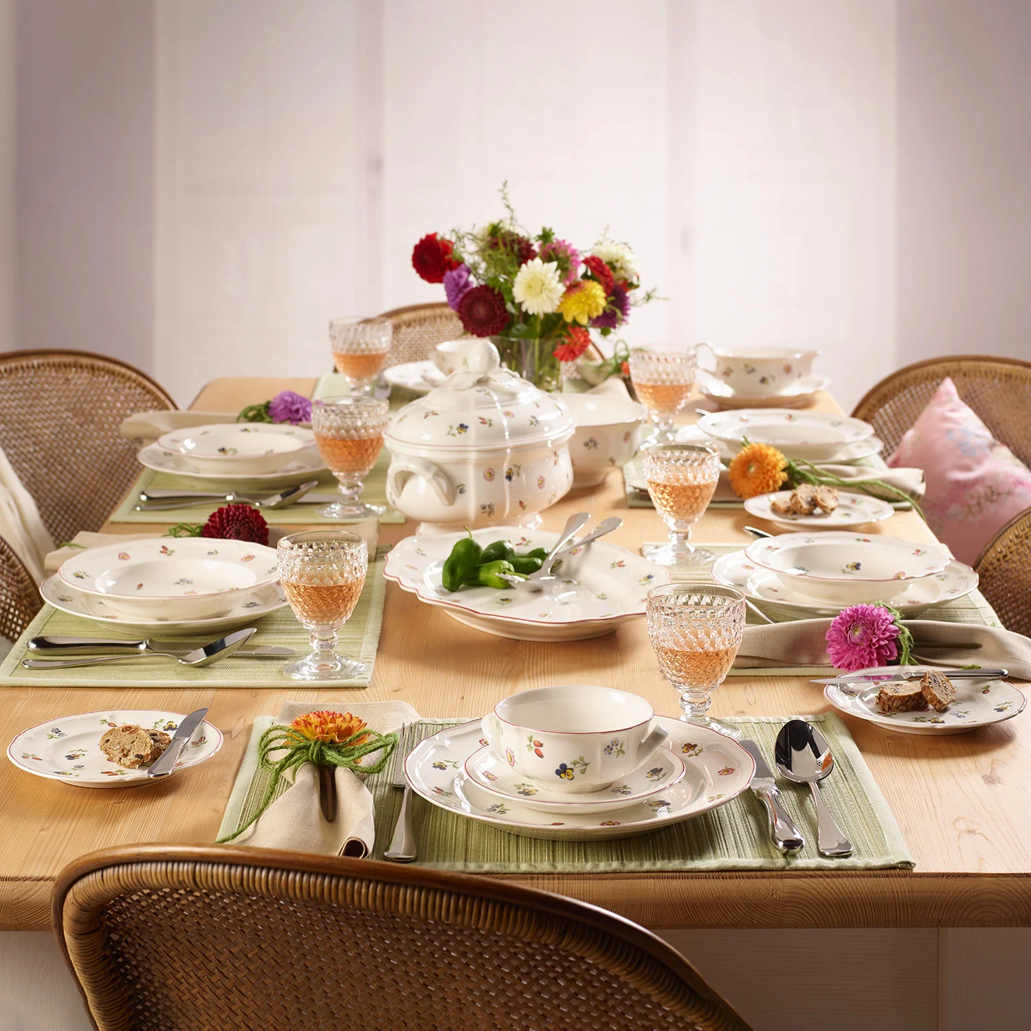 Petite Fleur Глубокая тарелка 23 см