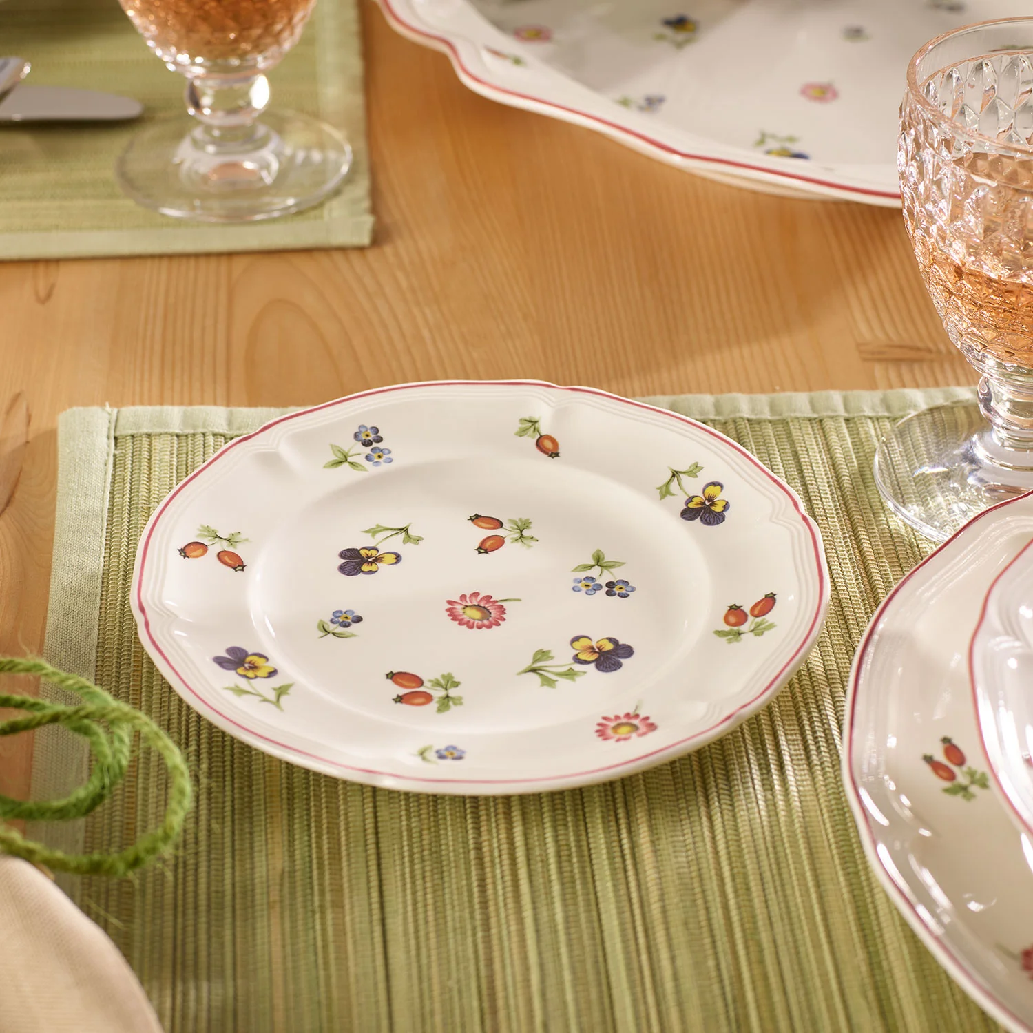 Petite Fleur Пирожковая тарелка 17 см