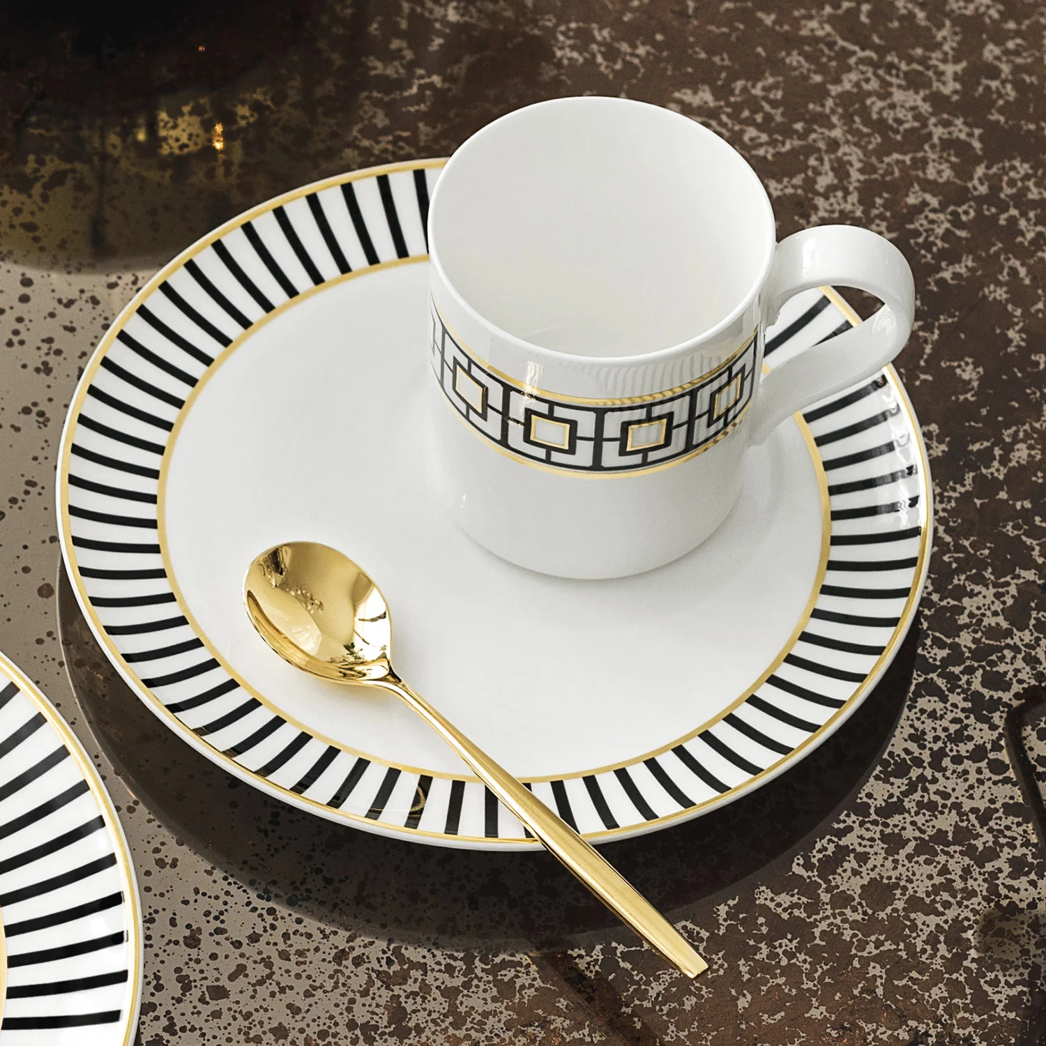 MetroChic Блюдце к кофейной чашке 18.5 см