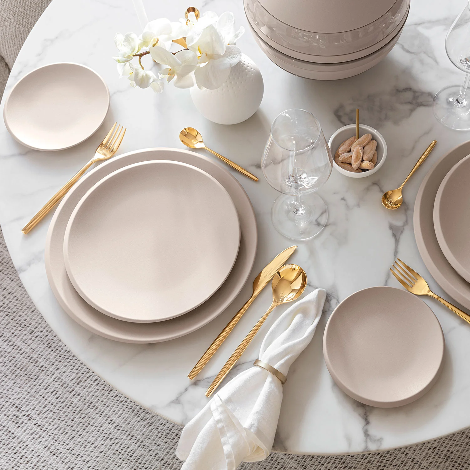 NewMoon beige Плоская тарелка 27 см