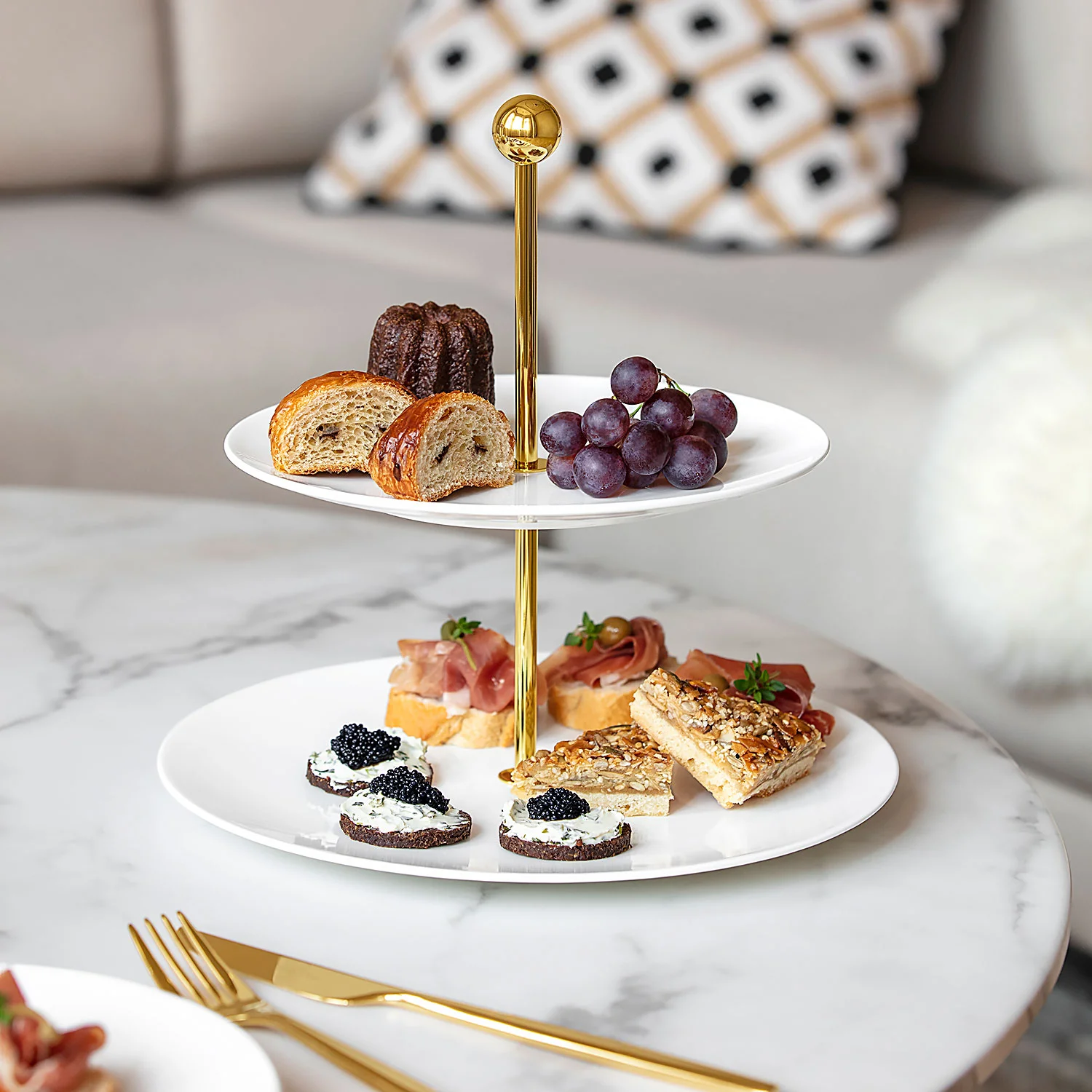 MetroChic Blanc Gifts Этажерка 27 см