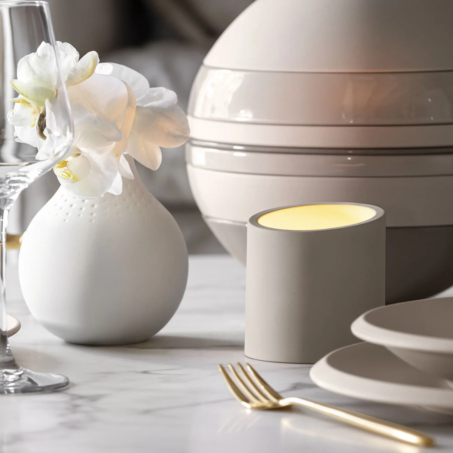 NewMoon Home Energy Подсвечник с ароматической свечой 9 см
